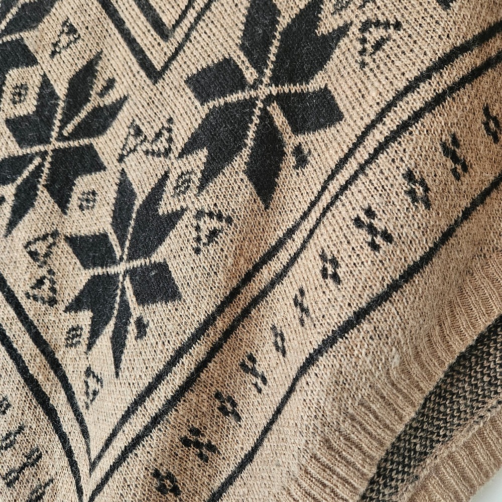 Romeo & Juliet Poncho Womens Medium Brown Fair Isle Mohair Wool‎ Cowl Neck Cozy - Picture 6 of 7